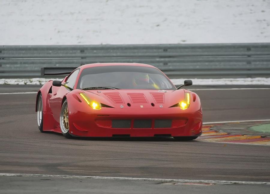  Ferrari 458 Italia GTC 2011 года  (фото 27 из 28)